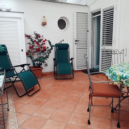 Augustus Park Capri Center Apartment Екстериор снимка