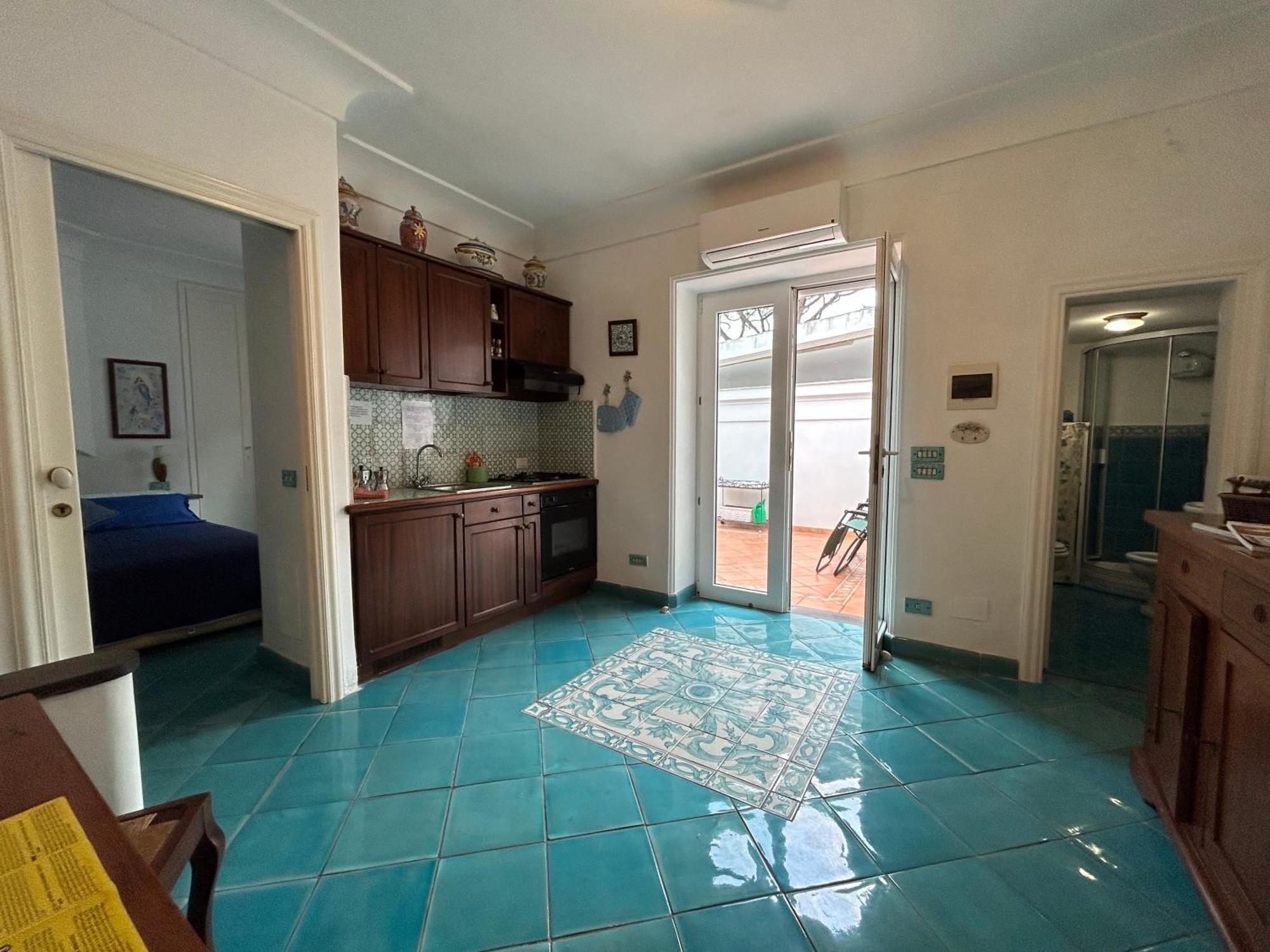 Augustus Park Capri Center Apartment Екстериор снимка